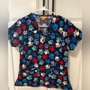 Wonderwink dog paws scrub top